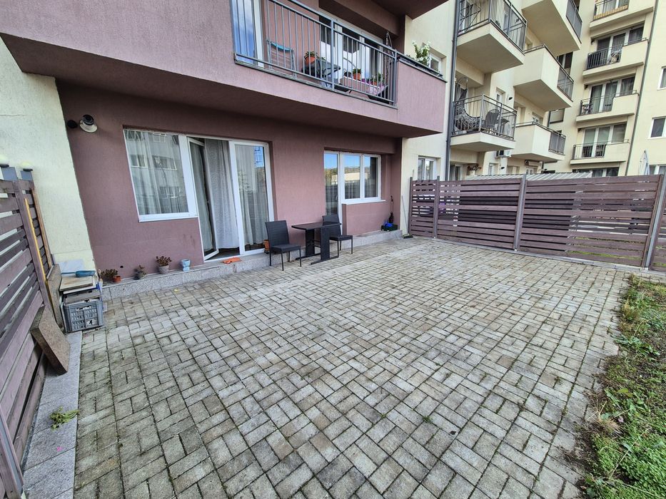 Inchirez apartament 2 camere, terasa 100mp + loc parcare subteran