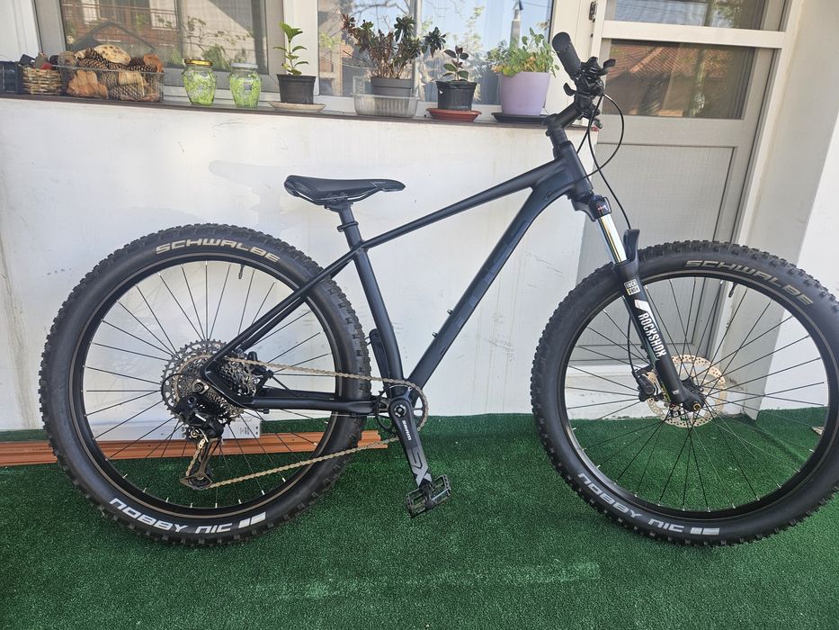 27.5  цола Крос Капитан 12 х 1 , гуми 27.5 х 30