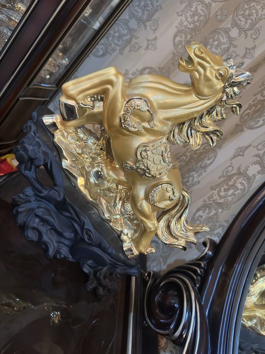 Ot statuetka bogatiy