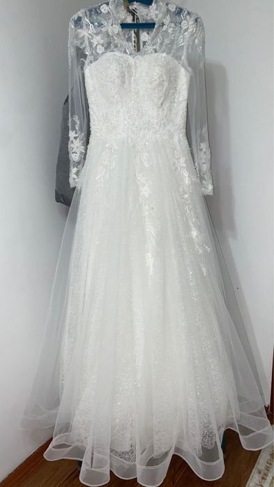 Свадебное платье белое