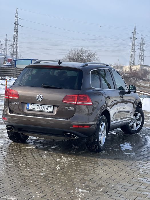 Vw Touareg 2011 239 cp AVARIAT RATE
