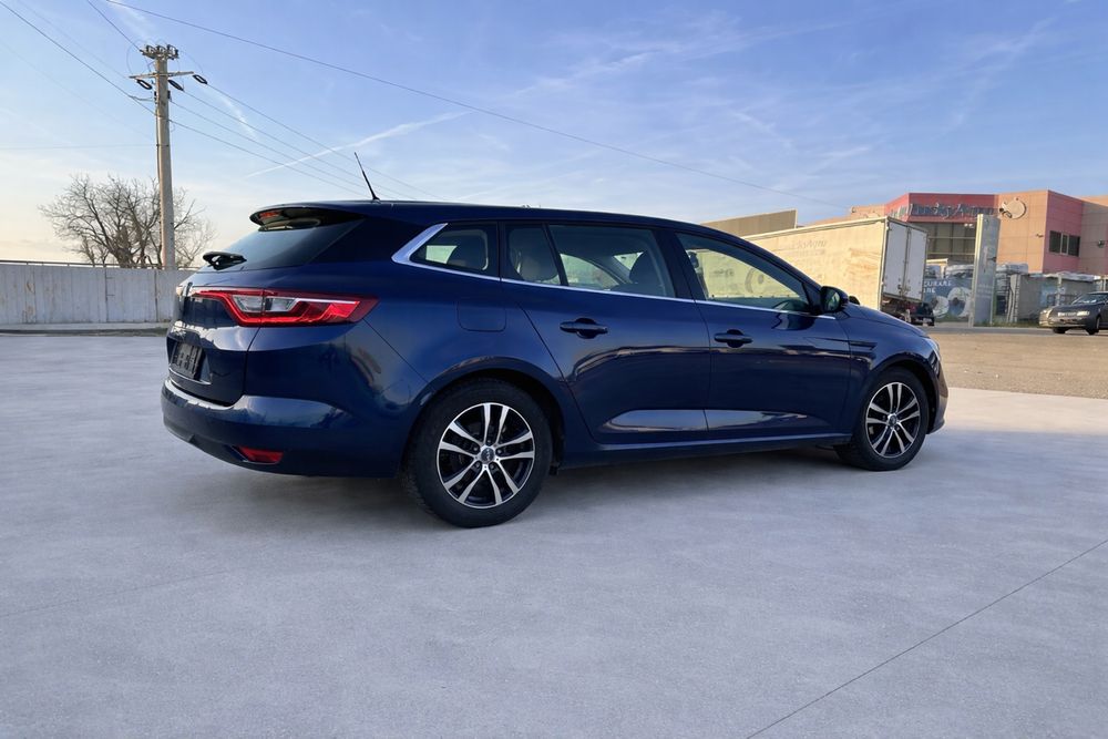 RENAULT Megane 2018 — imagine 4