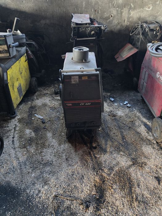 Телоподаващи апарати CO2 LINCOLN, ESAB, HELVI