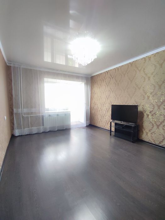 Продам 3х комнатную квартиру в 4-м мкр 2 этаж