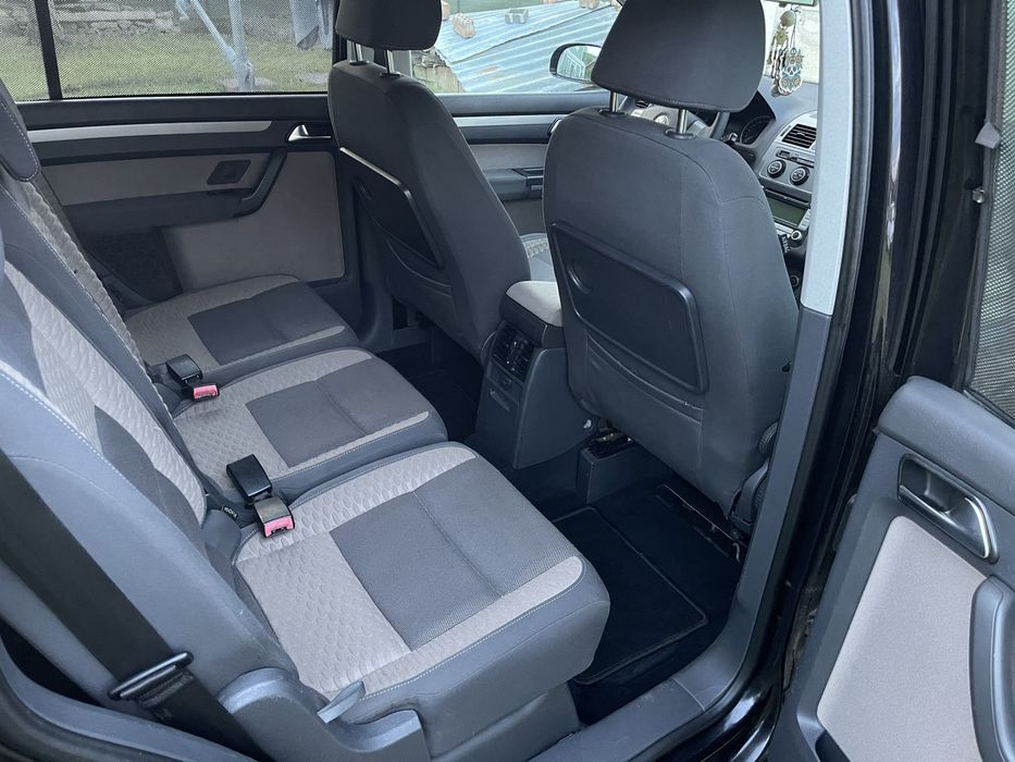 VW Cross Touran motorizare 2.0 diesel