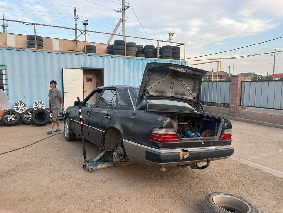 Продам Мерседес 124