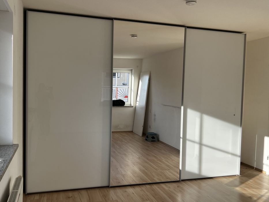 Dressing/Dulap 337/240/65 cm 3 usi culisante sticla alba/oglinda