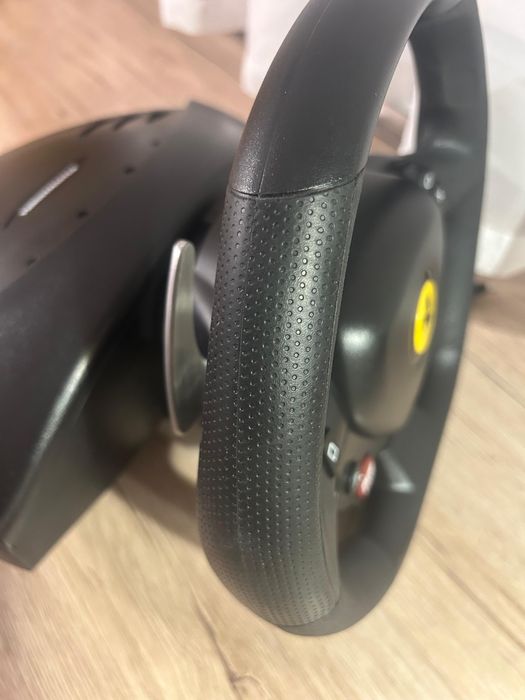 Volan Ferrari Cu Pedale