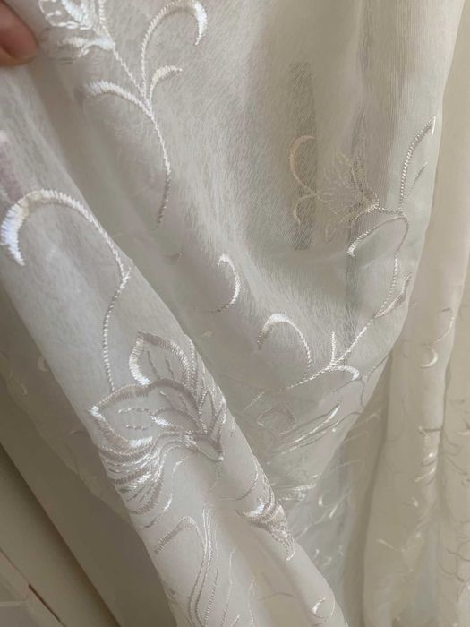 Продавам красиви с бродерия ,ушити пердета