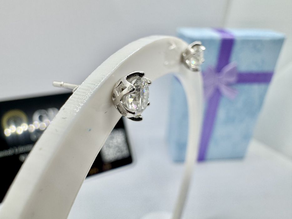 Сребърни обеци с мойсанит (Диамант) 0.5 карата