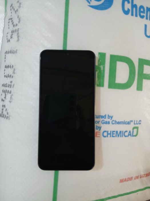 Samsung A16 xotira128gb