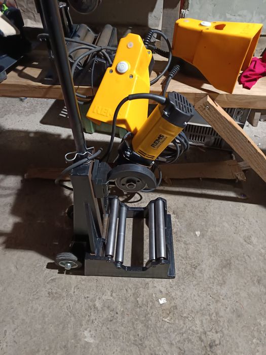 Rems cento due dispozitiv de tăiat țeavă metalică