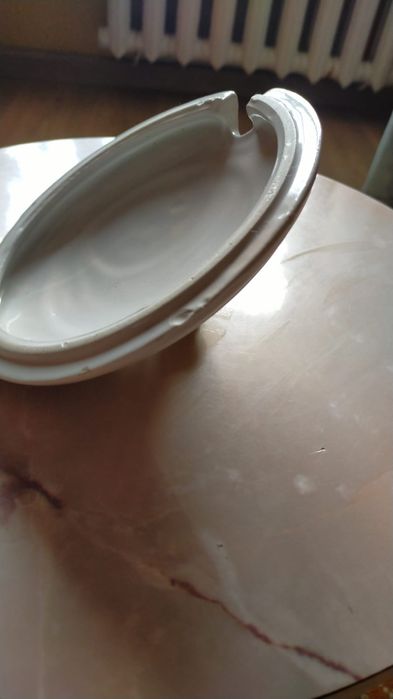 Продам супницу на 4 литра