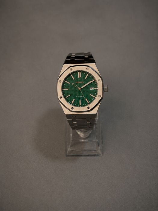 Часовник Seiko AP