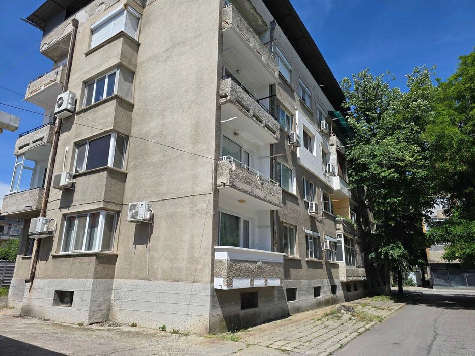 Продава се Четиристаен апартамент в Нова Загора - 73 кв.м за 973 €/кв.м - Снимка #13