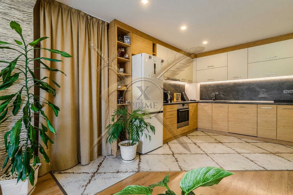 Дава се под наем Тристаен апартамент в Варна, Аспарухово - 130 кв.м за 700 € - Снимка #3