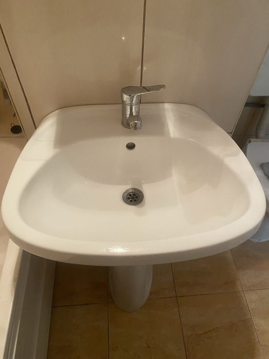 Lavoar cu piedestal chiuveta picior Mondial