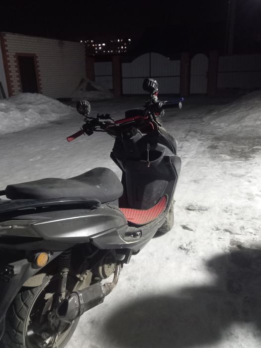 Макси скутер 180