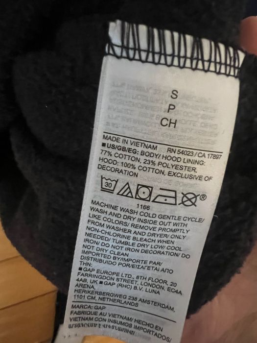Hanorac Gap size S, black, nou fara eticheta, impecabil
