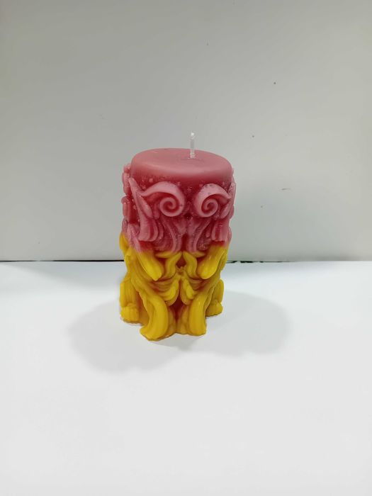 Ръчно изработени свещи и подаръчета