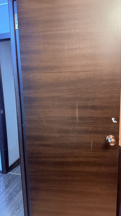 Отдам бесплатно двери