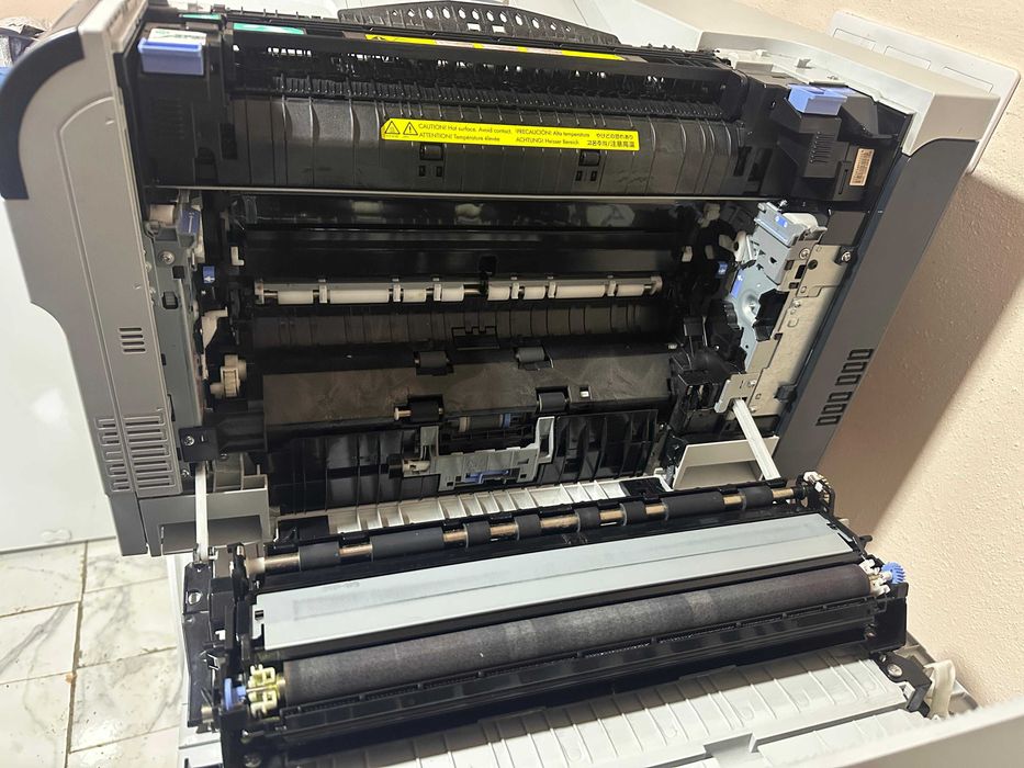 HP A3 Color LaserJet Professional Imprimantă CP5225