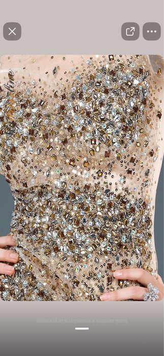 Vand rochie scurta cu maneci Jovani nude marime XS stare ca noua
