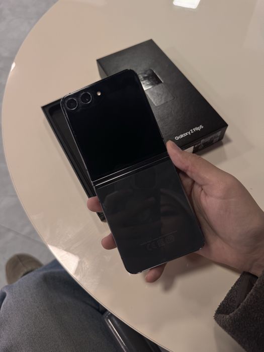 Samsung Galaxy Z flip 5