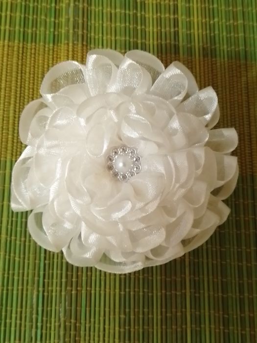 Белые    бантики