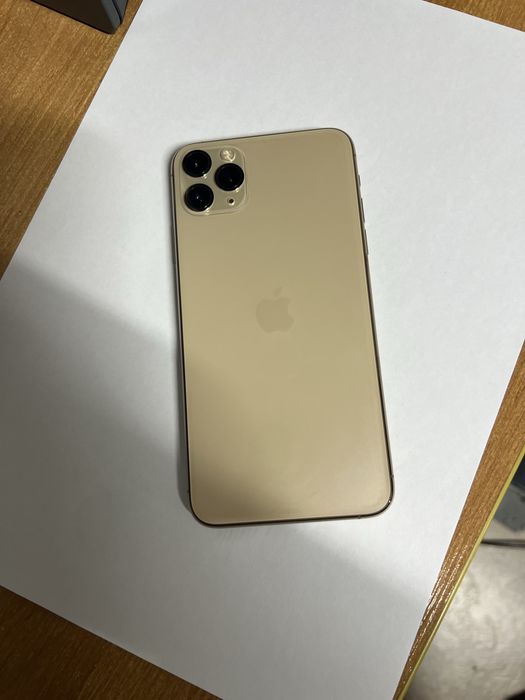 Продам iPhone 11 pro max