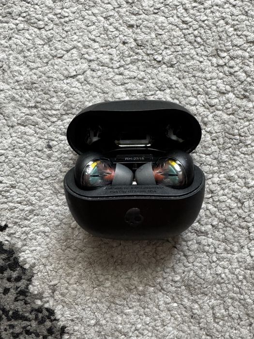 Vand Skullcandy Rail stare foarte buna
