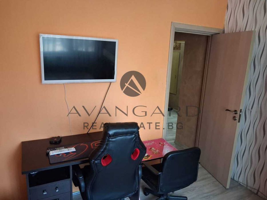 оф.25434 Тристаен р-т Хитър Петър