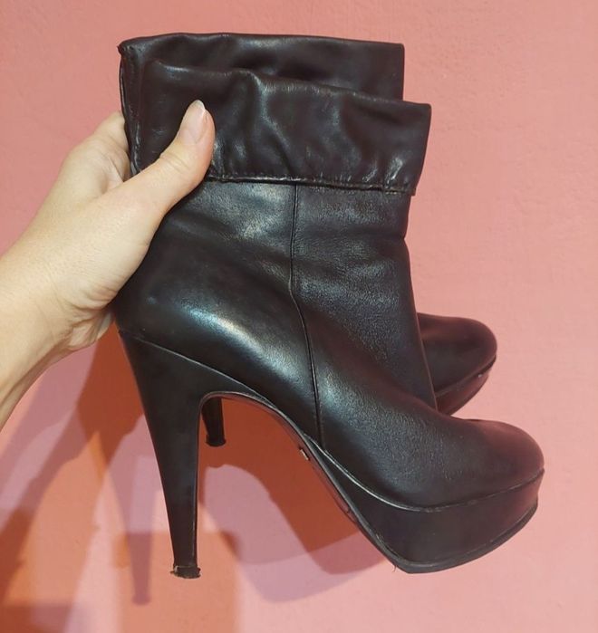 Botini piele naturală, mărime 38.