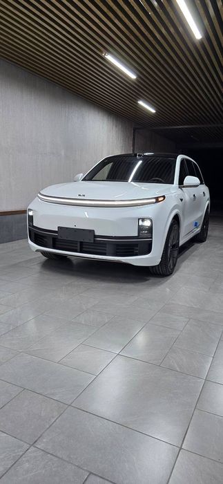 Li7 Ultra Restayling ,Hayit Bayramiga skidka nalichida 1 ta.OQGA KOFE