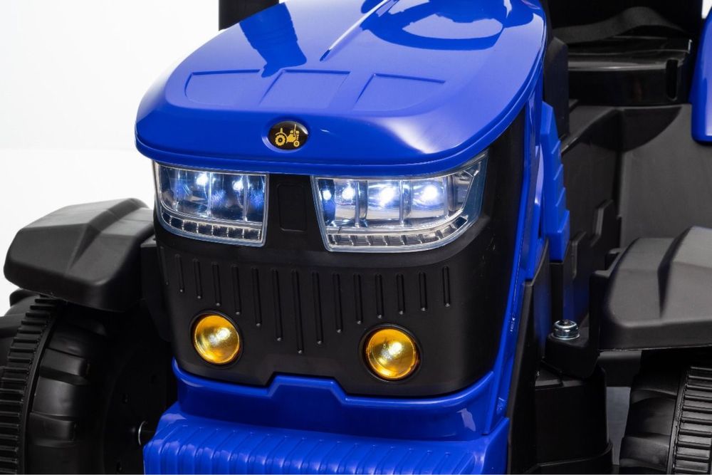 Детский синий трактор электрический