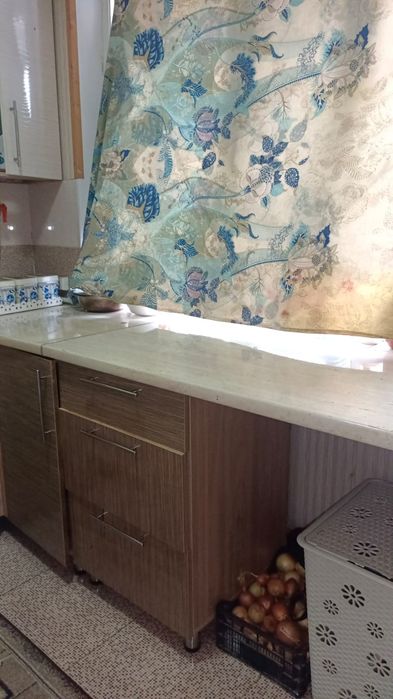 Срочно!!  Кухонный гарнитура