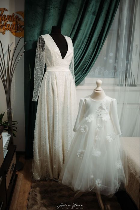 Rochita eleganta fetite