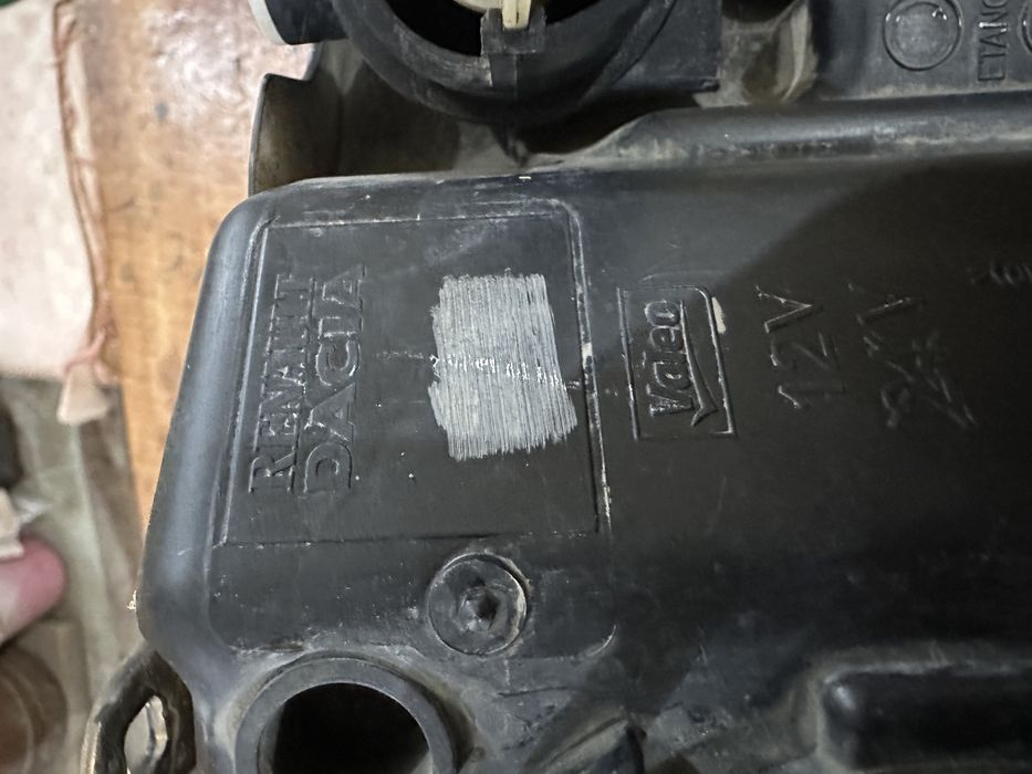 Фара Рено Логан оригинал левая