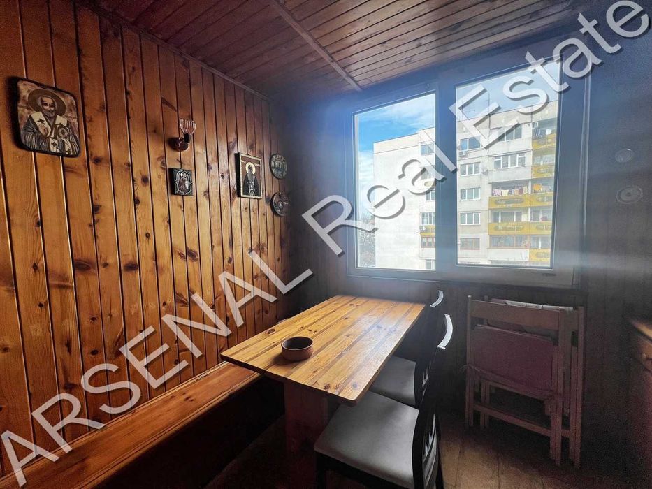 Дава се под наем Четиристаен апартамент в София, Дианабад - 142 кв.м за 698.19 € - Снимка #2