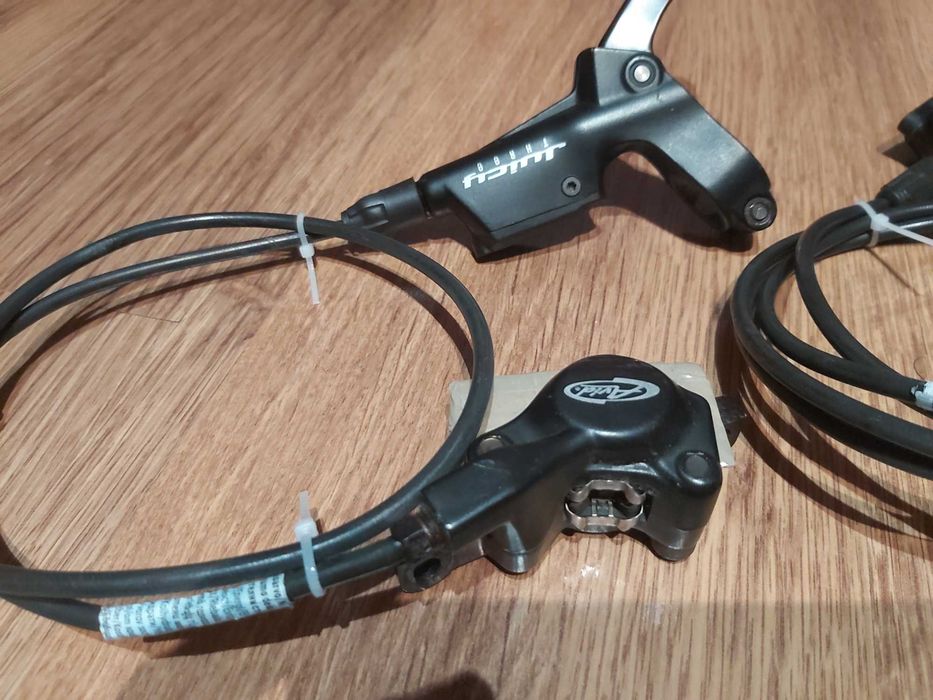 Frane hidraulice Avid Juicy 3 (se vand fara discuri)