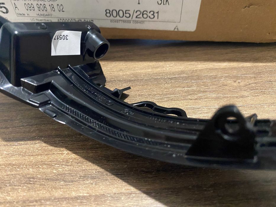 Semnalizare Mercedes A-Class A0999061802 Nou Original