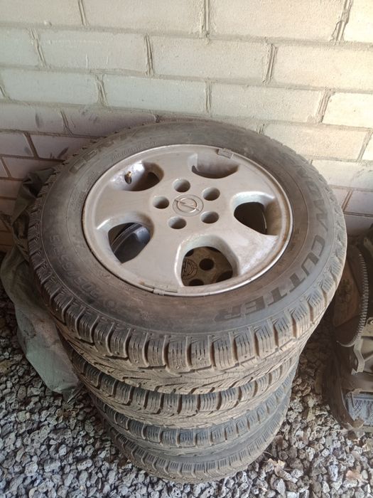 Продам диски на Опель Зафира а