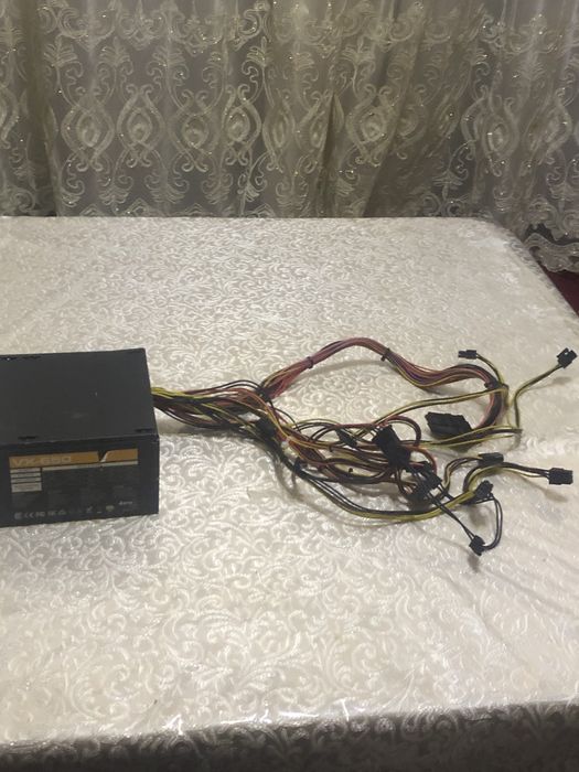 650 wat blok pitaniya AeroCool