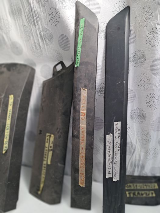 Лаисна Ford Transit Costom 2015/23г