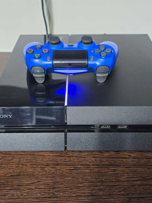 Vand PS4 modat cu jocuri