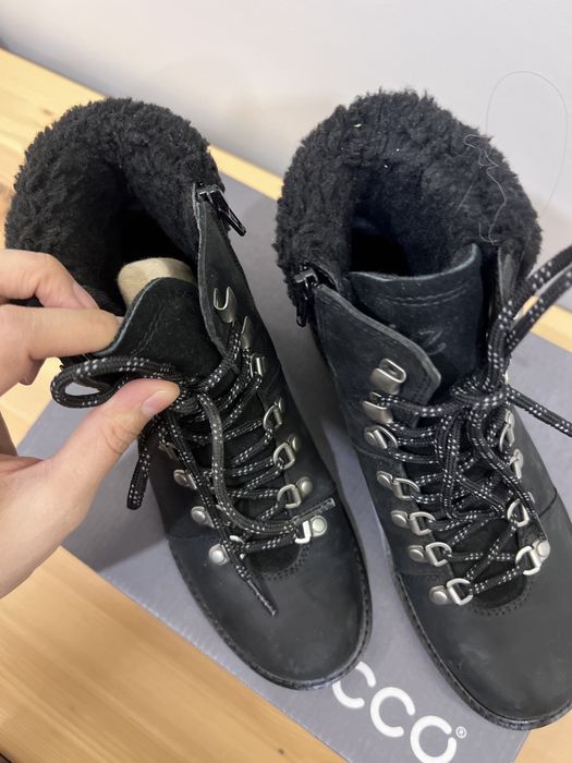 Демисезонные ботинки  ecco