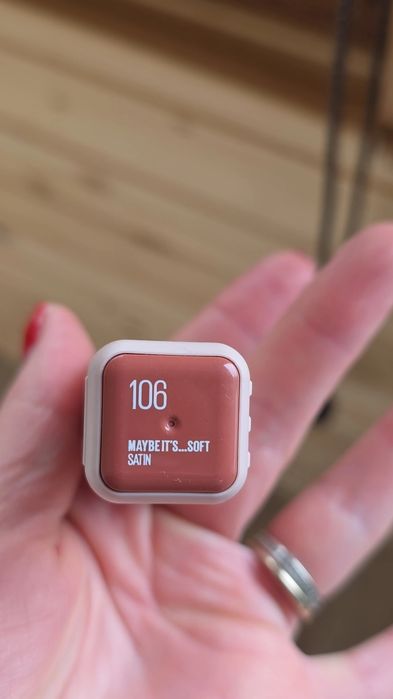 Ruj buze Maybelline Nou