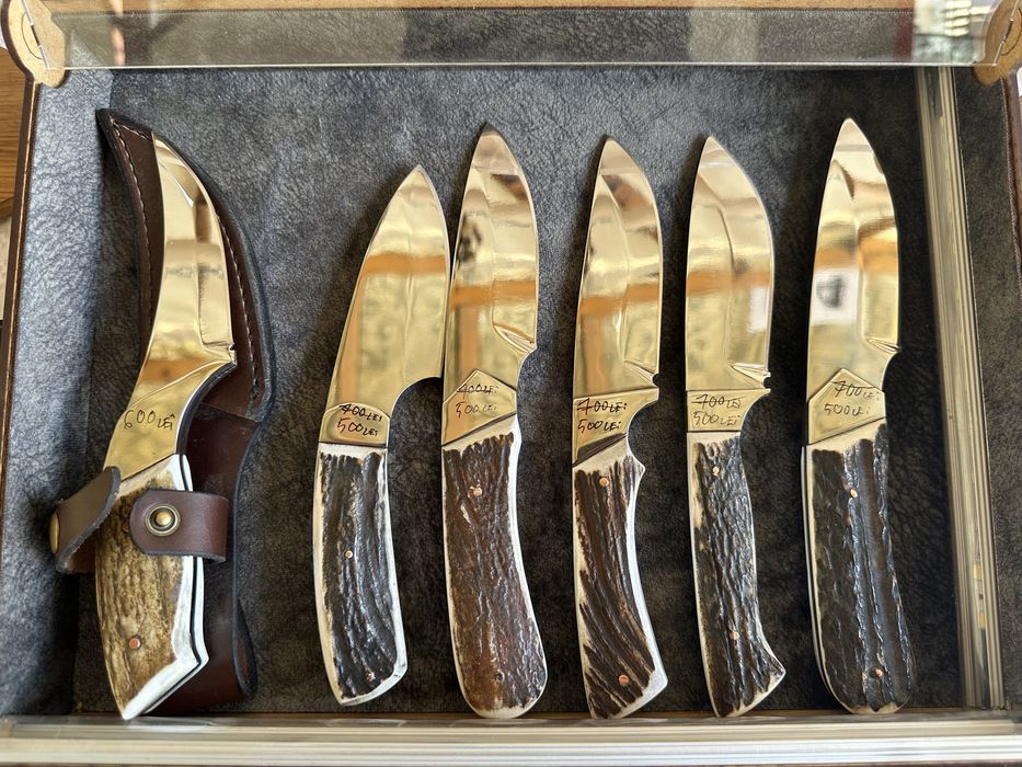 Cutit, cutite vanatoresc, jupuit, macelar, corn de cerb