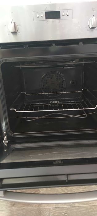 Aragaz cu cuptor electric Whirlpool