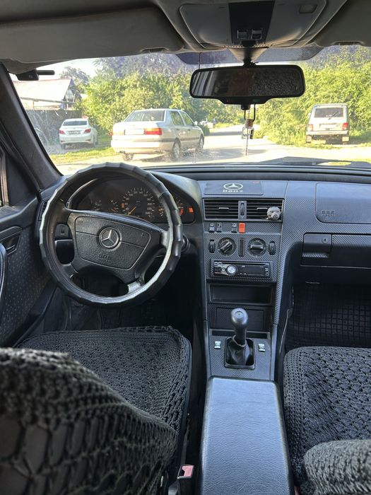 Мерседец w202 1.8